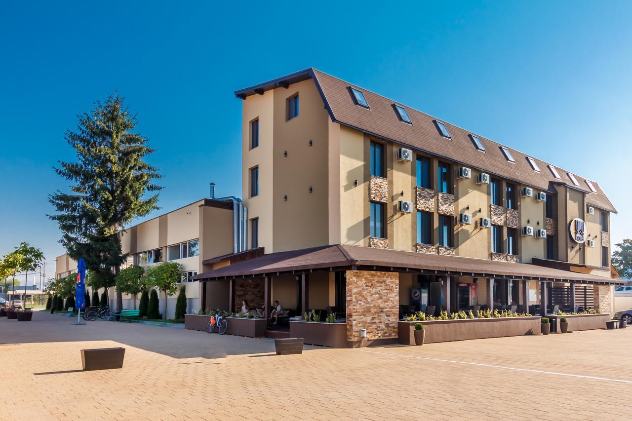Ymy Hotels Targu Jiu Târgu Jiu Exterior foto