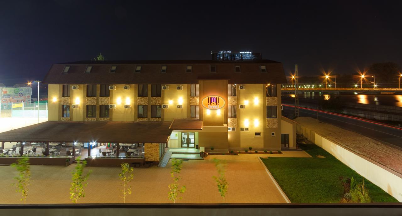 Ymy Hotels Targu Jiu Târgu Jiu Exterior foto